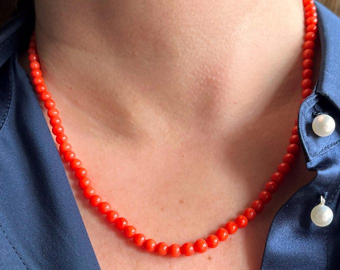 Collana Corallo Mediterraneo rosso , Accessorio Boho Chic, elegante Collezione Moda, Gioielli Artigianali