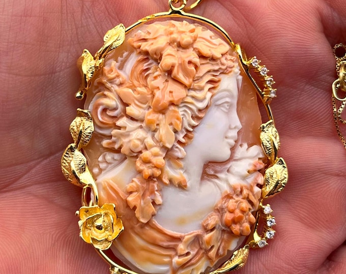 Hand engraved shell cameo pendant brooch, burnished silver, Italian made, ancient sculpture motif