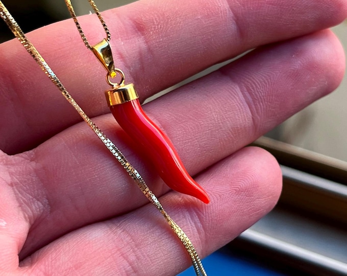 Corno Amuleto Corallo, Cornetto Portafortuna, Gioiello Fortuna, Collana Corallo, Regalo Unico, Girocollo Corallo