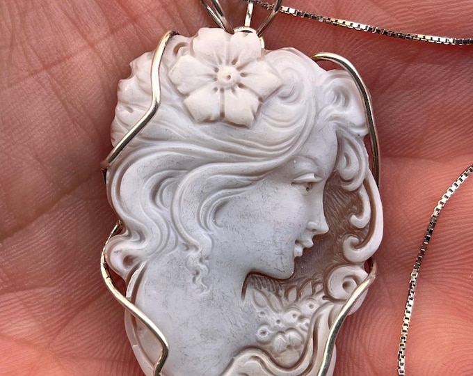 Hand carved cameo pendant, sterling silver wire wrap, Italian shell cameo necklace, elegant woman profile, handcrafted jewelry, exclusive