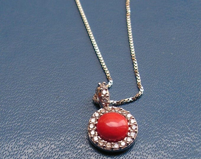 Handmade Coral Pendant Necklace: Elegant Jewelry Gift