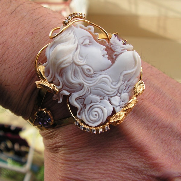 antique style victorian shell cameo bracelet made in italy profile of a woman
