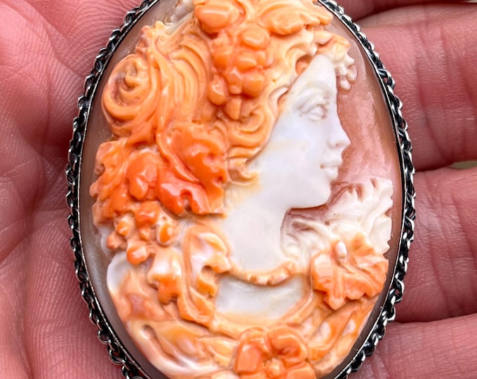 Hand engraved shell cameo pendant brooch, burnished silver, Italian made, ancient sculpture motif