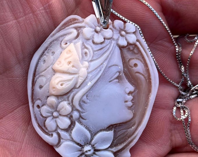 Vintage Lady Cameo Pendant: Handcrafted Portrait Charm Necklace