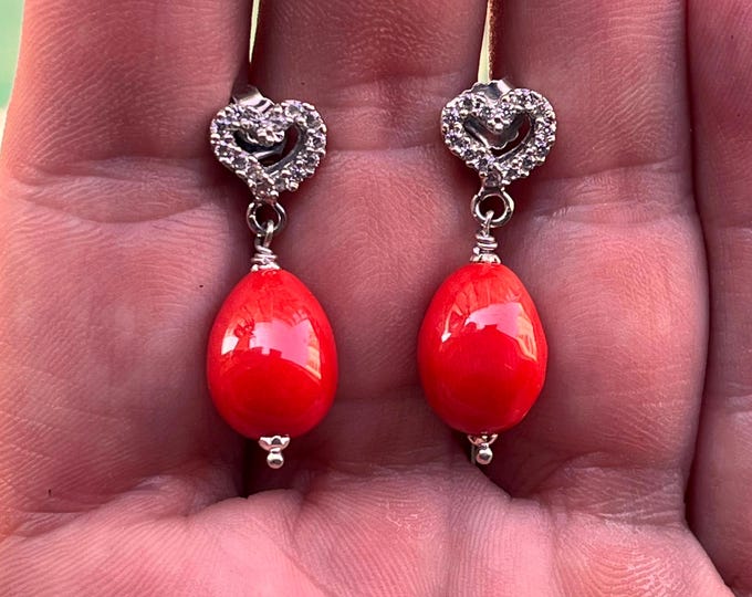 Handmade Elegant Earrings, Real Red Coral Gem, Coral Jewelry, Made in Italy, Gift for Her, Classic Style, color Aka ox blood, faceted almond