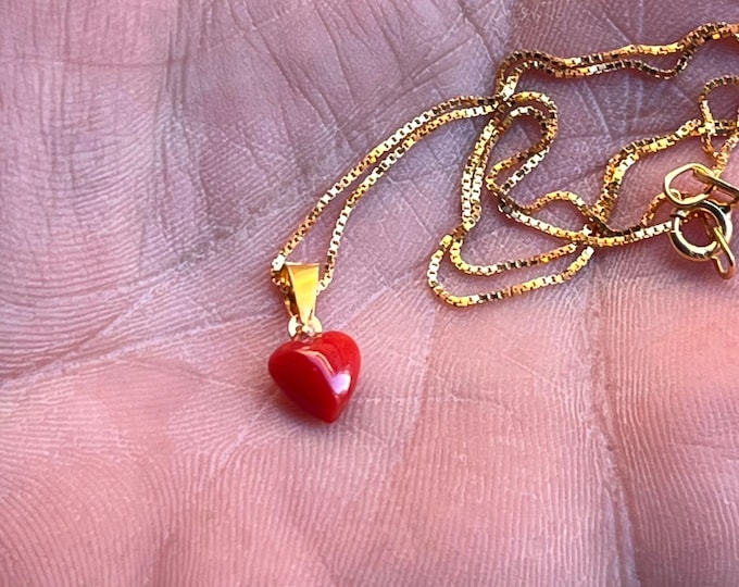 Ciondolo charm cuoricini in vero corallo rosso naturale - ispirato alla canzone Coma_Cose Sanremo 2025