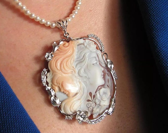 Shell Cameo Antique Hand Carved Unique jewel collection friendship women made in italy handcrafted  pendant