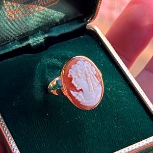 Cameo Ring Carved Shell Cameo lady Estate ITALY BEAUTIFUL 7,5 Elegant bridesmaid wedding occasion gift