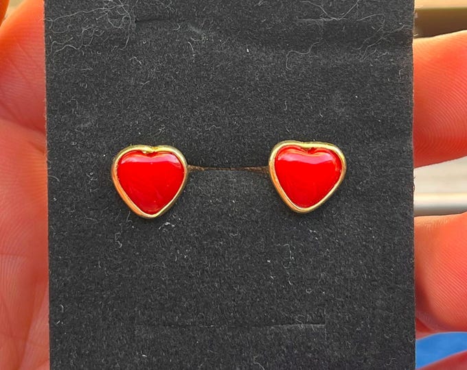 Real coral heart stud earrings, handmade in Italy, gold bezel