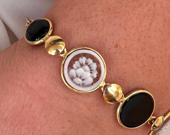 Handmade Floral Shell Cameo Bracelet, Freshwater Pearl, Artisan Jewelry