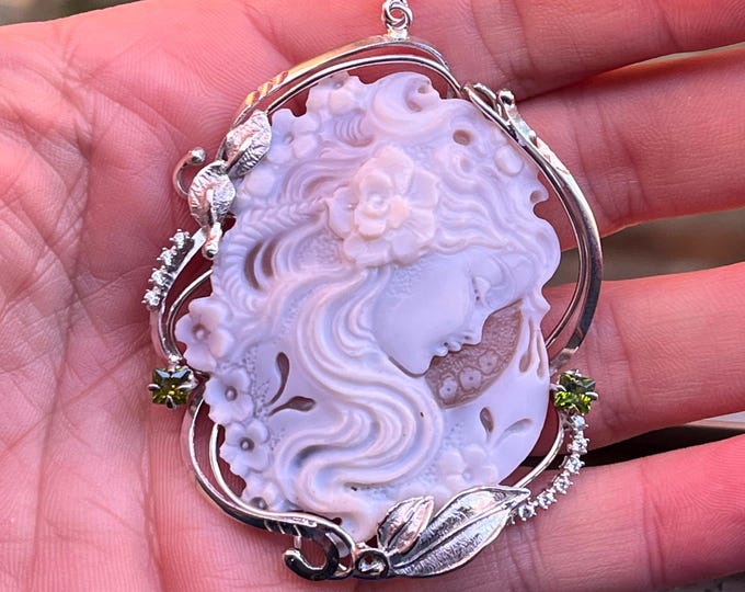 Italian Cameo Pendant, Handmade Jewelry, Elegant Woman Jewel, Exclusive Design, Unique Gift