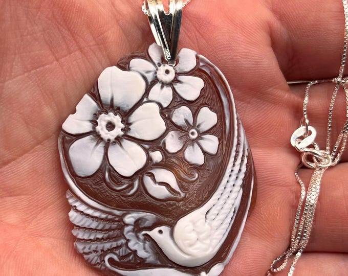 Handmade Sea Shell Cameo Necklace: 18K Gold Minimalist Pendant