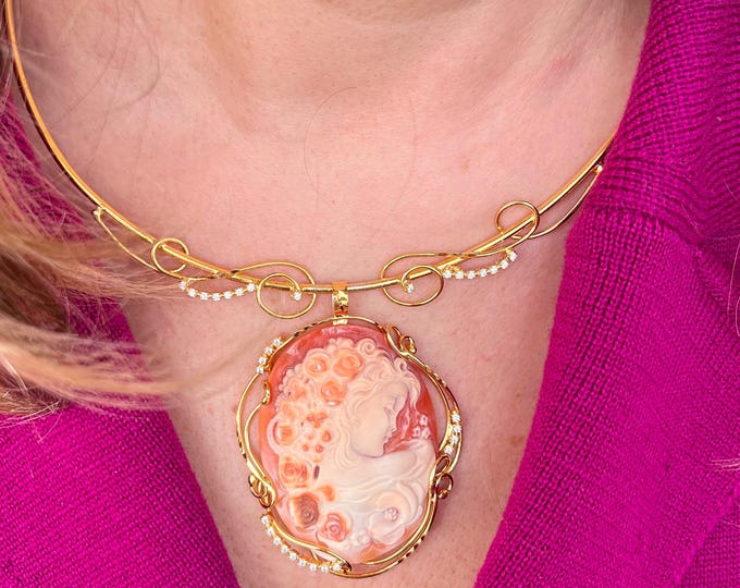 Shell cameo pendant choker, made in Italy, gold tone collar necklace, elegant modern antique look