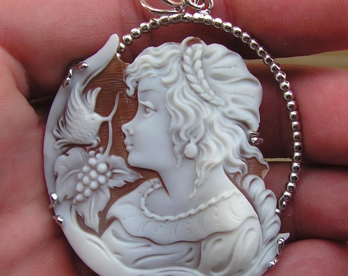 Hand Carved Shell Cameo Pendant: Vintage 925 Sterling Silver