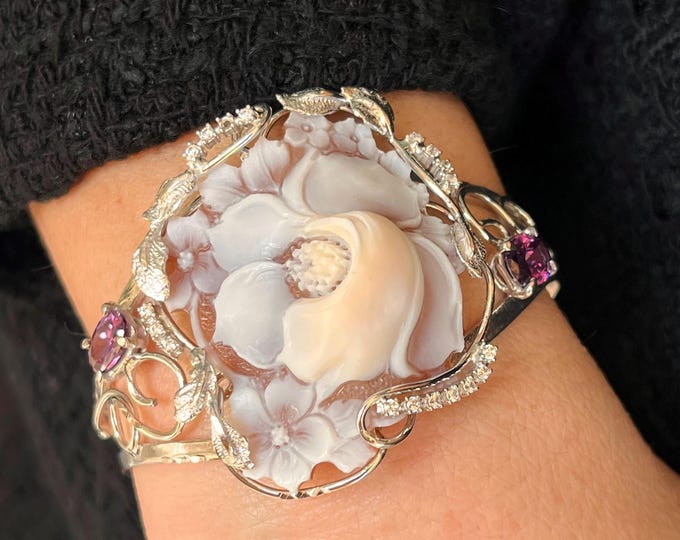 antique style victorian shell cameo bracelet made in italy carved flowers