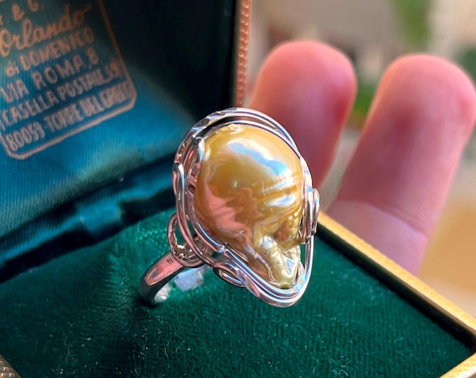 Handmade Gold Baroque Pearl Ring: Unique Autumn Jewelry