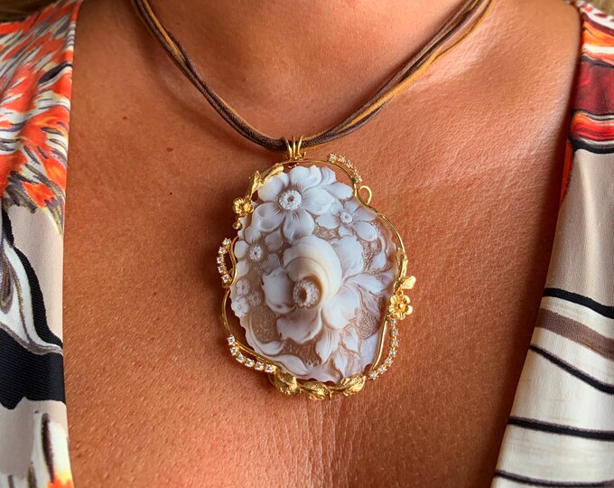 Floral Cameo Pendant Necklace, Handmade Gift for Her, Anniversary Jewelry, Vintage Style Charm