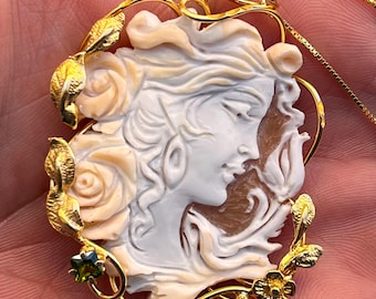 Antico Ciondolo Cammeo in Conchiglia, Cameo Italiano, Ciondolo Ritratto, Vintage Jewelry, Scolpito a Mano