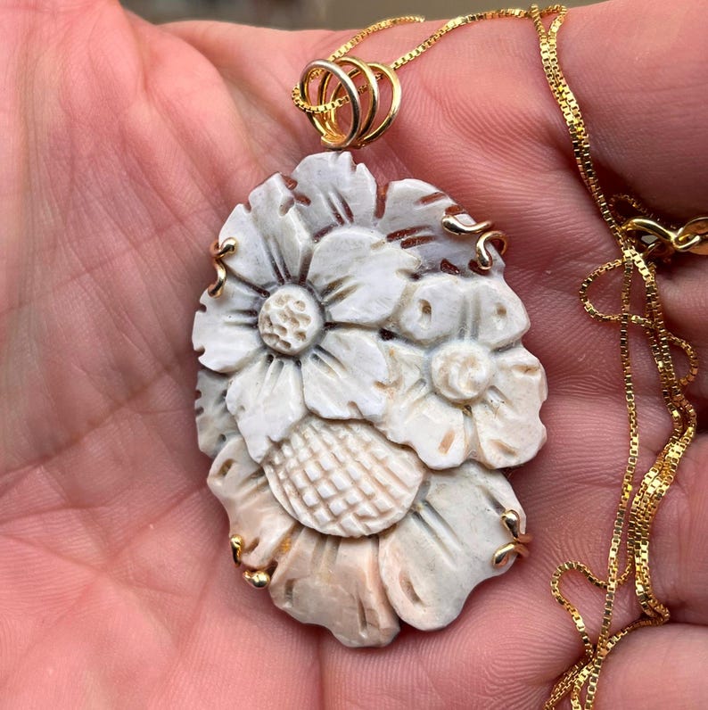 Handskuret snäckskal-prästkrage-cameo-hänge, 18k guld sterlingsilver, italienska blommiga smycken bild 11