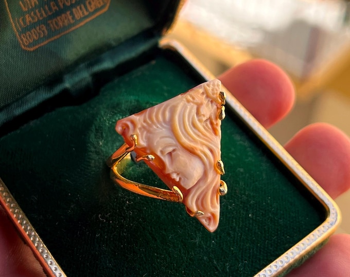Handcrafted shell cameo ring, stylized sculpture profile, Italian made, unique statement