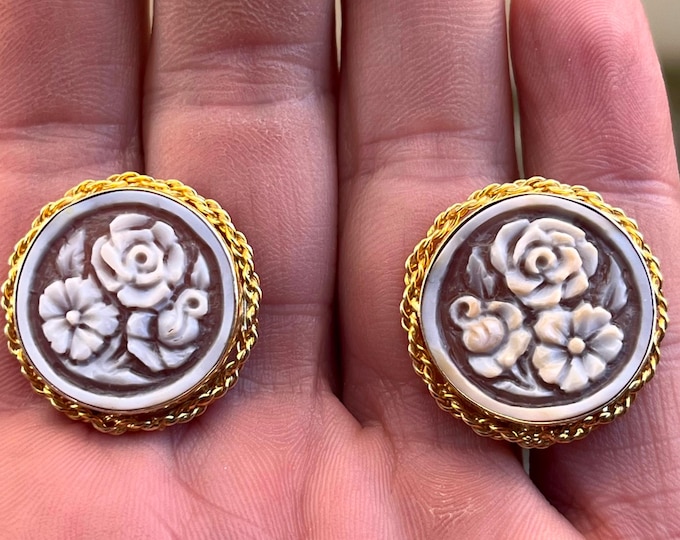 orecchini conchiglia cammeo scolpiti a mano artigianale fiori gemma regalo nozze sposa damigella esclusivo