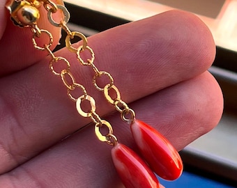 Orecchini Corallo Rosso, Orecchini Pendenti Eleganti, Stile Classico, Gioielleria di Qualità, Regalo Raffinato