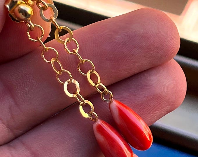 Orecchini Corallo Rosso, Orecchini Pendenti Eleganti, Stile Classico, Gioielleria di Qualità, Regalo Raffinato
