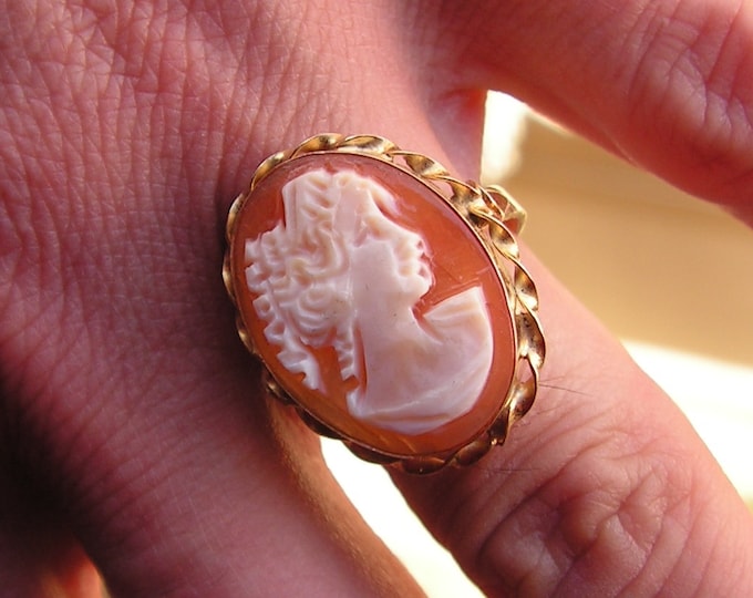 Anello donna cammeo conchiglia regolabile regalo originale esclusivo lavorato a mano artigianale