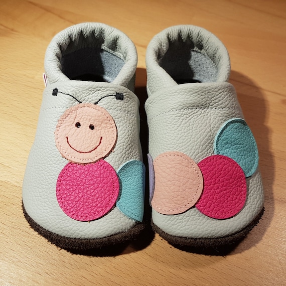 Lederpuschen Raupe, in vielen verschiedenen Farben, Krabbelschuhe, Hausschuhe, Lauflernschuhe für die ersten Schritte, Flitzeklein