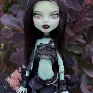 monster high doll frankie g1 ooak repaint custom