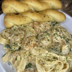 Shrimp Fettucine Alfredo image 3