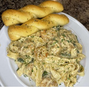 Shrimp Fettucine Alfredo image 2