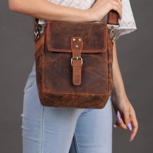 Full Grain Leather Camera Bag: Handmade DSLR Case, Rustic Brown, Christmas Gift