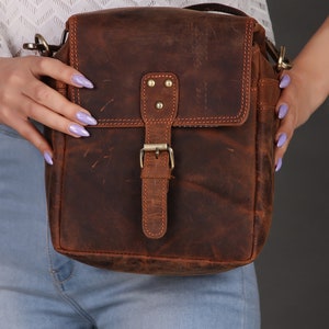 Brown Leather Camera Case Full grain cowhide Leather camera bag DSLR Camera bag, Rustic Leather Travel crossbody bag Father's Day Special image 5