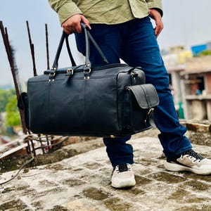 Full Grain Leather Duffel Bag – Weekender Bag for Travel, Gym, Overnight Use – Unisex Leather Gym Bag, Overnight Bag, Travel Bag, Gift