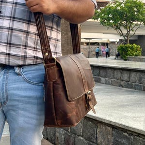 Sac messager en cuir de vachette, sac pour ordinateur portable en cuir personnalisé, sac en cuir monogrammé, sac de voyage en cuir, porte-do
