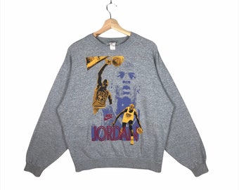 Vintage Nike Michael Jordan Sweatshirt XL Grey Crewneck 90s Basketball Jumper Pullover Air Jordan Graphic Retro Sportswear Made in USA Style