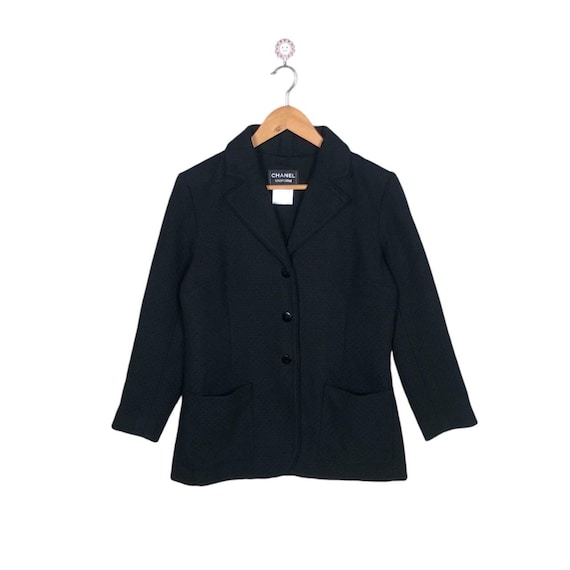 Authentic Chanel Tweed CC Logo Classic Black Coat Jacket Chanel