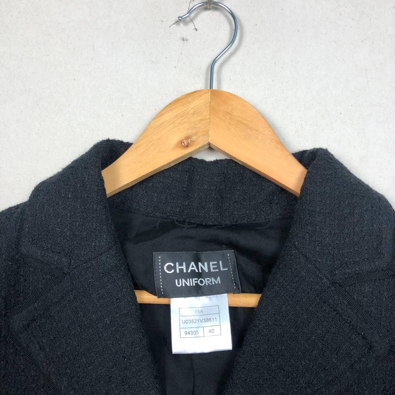 Authentic Chanel Tweed CC Logo Classic Black Coat Jacket Chanel