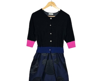 Vintage Tsumori Chisato Issey Miyake designer polkadot jurk gebreid blauw roze manchet grillige kunst-to-wear mini-jurk maat 2 kawaii japan Y2K