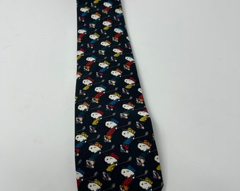 MEN'S SNOOPY NECKTIE Featuring Peanut's Character Snoopy - As a Golfer