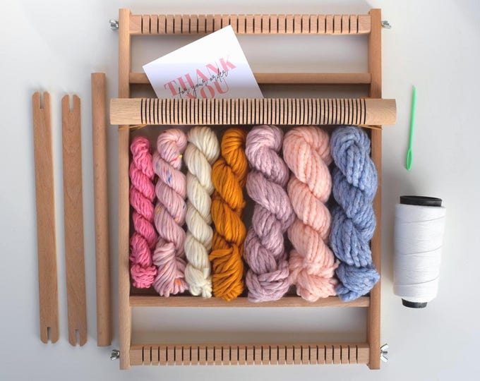 Standing Weaving Loom Kit: Beech Wood, Colorful Yarn (11x15 inch)
