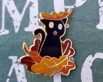 Herfst Kitty emaille pin | Halloween, zwarte kat, schattige kat, goud emaille