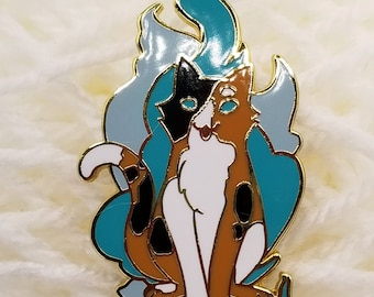 Emaille pin tovenaar kat