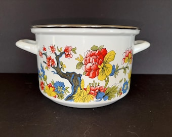 Vintage 1960's Enamelware Stock Pot - 3 Qt. with Multicolored Floral Design