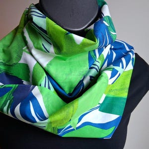 Blue & Green Cotton Infinity Scarf: Lightweight Travel Shawl