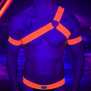 Mens Chest Harness Neon Orange Spartan UV Glow Festival Rave Harness Made To Measure Warrior Costume Gay Pride Outfit UV Circuit Party Gear
