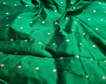 Rich Green Printed Silk Taffeta Fabric, Taffeta Silk Fabric, Polyester Taffeta Fabric, Gown Fabric For Bridal Dresses Fabric By The Yards