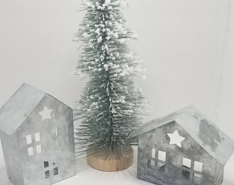 Rustic Tin House and Bottle Brush Trees Set Rustic Tin House and Bottle Brush Trees Set