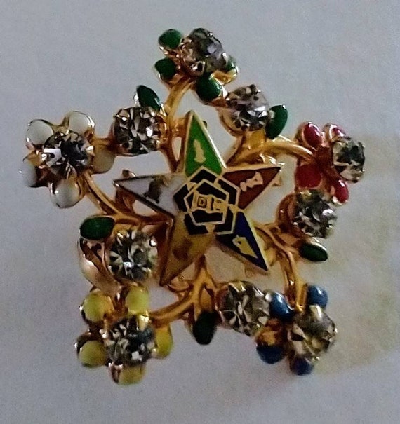 Exquisite Masonic Lapel Pin